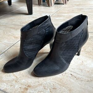 Women’s boots - Nine West. Size 8.5